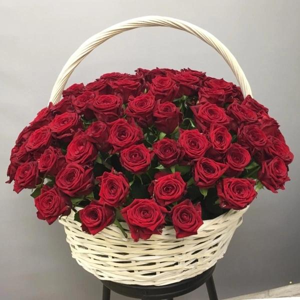 Корзина с 115 розами [артикул букета: 143842vlad]